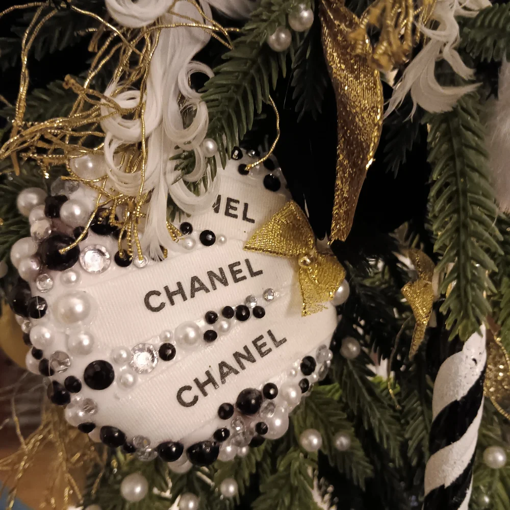 Slayerrr's Customs One Of A Kind Holiday Wreath